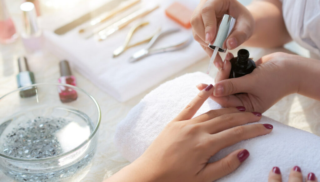 Tips for Making the Most of Your Sunday Nail Salon Visit