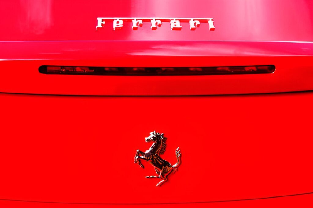 The Design Elements and Symbolism of Logo:38o-de4014g= Ferrari - Design and Hidden Meaning!